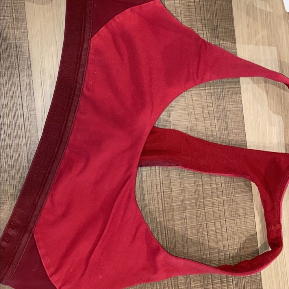 Rare LuLuLemon Sports Bra Size 6